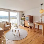 Bg Living & Hosting - Moselufer - Direkt An Der Mosel - Flussblick - Balkon - Parkplatz ليزا
