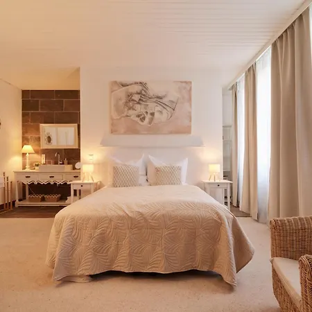 Bg Living & Hosting - Moselufer - Direkt An Der Mosel - Flussblick - Balkon - Parkplatz