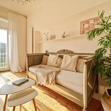 Apartment Bg Living & Hosting - Moselufer - Direkt An Der Mosel - Flussblick - Balkon - Parkplatz *