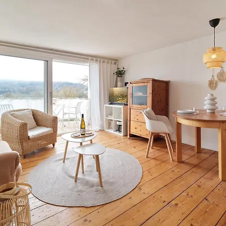Bg Living & Hosting - Moselufer - Direkt An Der Mosel - Flussblick - Balkon - Parkplatz ליזר