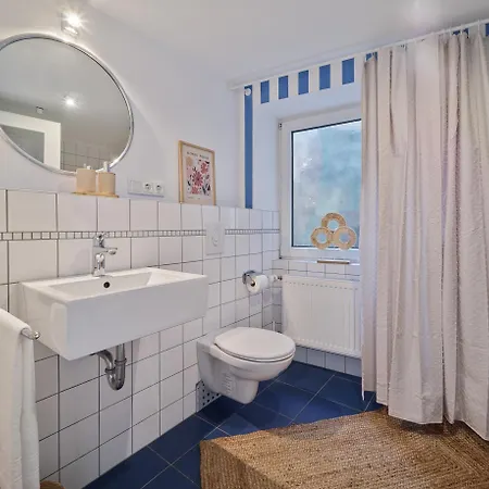 Apartman Bg Living & Hosting - Moselufer - Direkt An Der Mosel - Flussblick - Balkon - Parkplatz