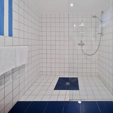 Bg Living & Hosting - Moselufer - Direkt An Der Mosel - Flussblick - Balkon - Parkplatz דירה ליזר