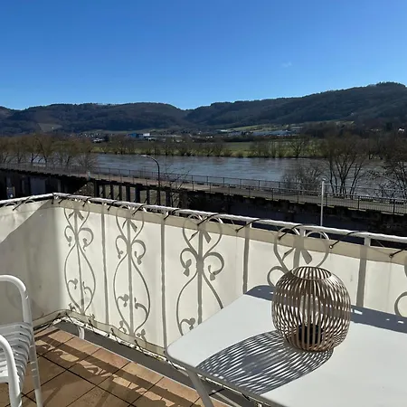 Bg Living & Hosting - Moselufer - Direkt An Der Mosel - Flussblick - Balkon - Parkplatz