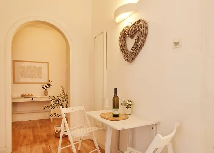 Bg Living & Hosting - Moselufer - Direkt An Der Mosel - Flussblick - Balkon - Parkplatz דירה ליזר